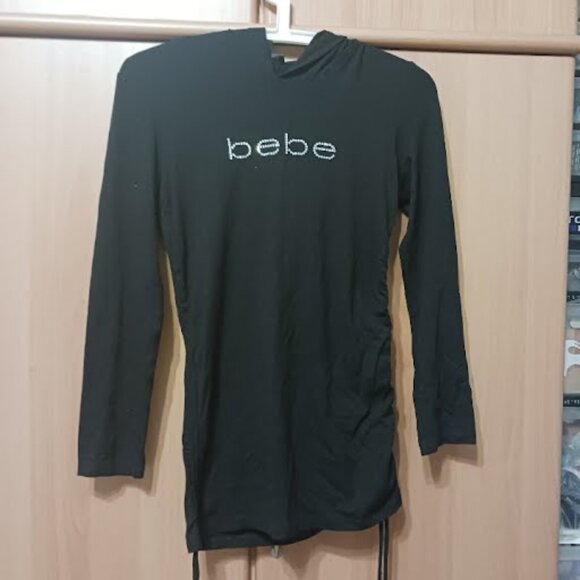 BEBE Long Sleeve Ruched Hooded Black Shirt with Rhinestone Logo, Sz M, Used - Picture 3 of 8